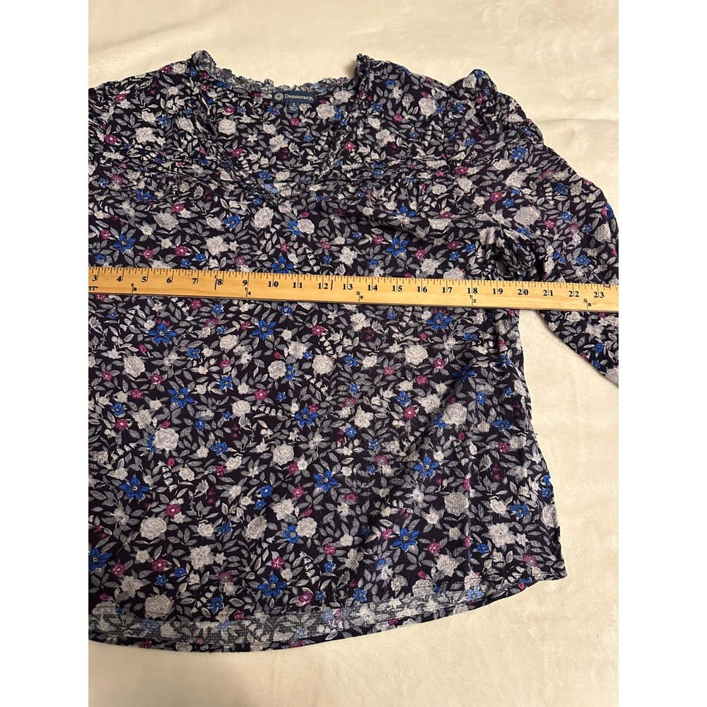 Democracy Womens Floral V-Neck Ruffle Blouse Blue 3/4 Sleeve Top L Cottagecore - Picture 14 of 16